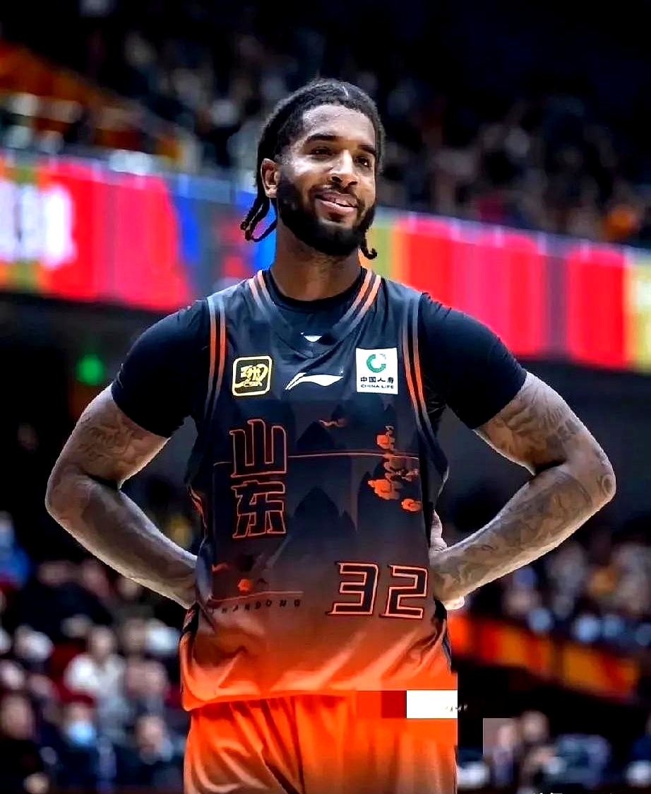关键时刻山东男篮外线爆发:亚冠节点到来,质疑声仍在,训练强度明显提升(广东男篮外援最新消息) 关键时刻山东男篮外线爆发:亚冠节点到来,质疑声仍在,训练强度明显提升(广东男篮外援最新消息)