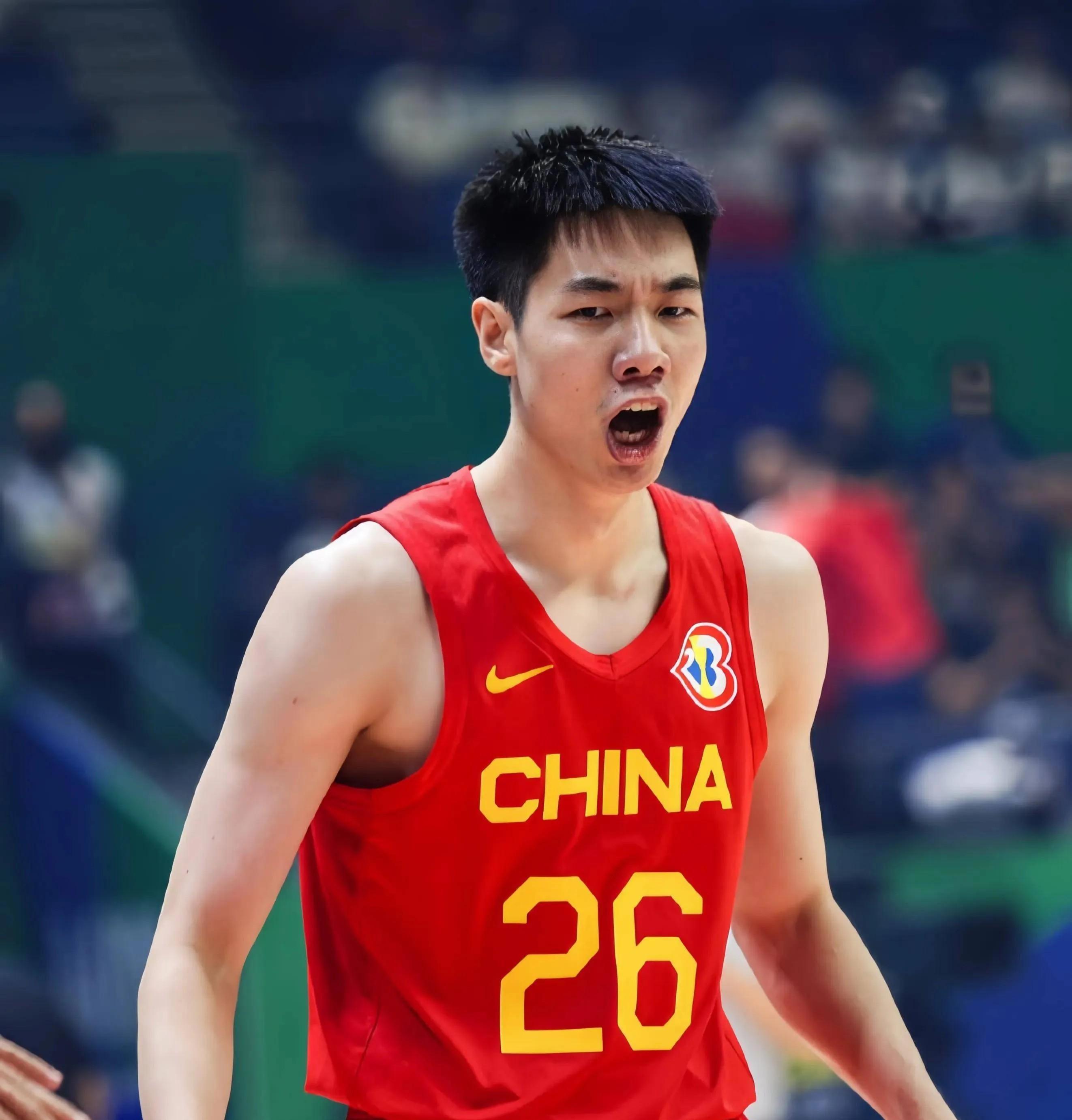 包含深圳男篮迎国王杯关键赛；赛前外线爆发；目标明确；更衣室氛围转暖的词条